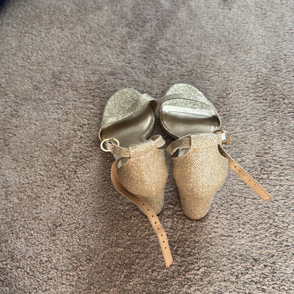 Sparkly gold chunk heel size 9.5 - Picture 3 of 4